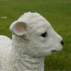 ESSCHERT DESIGN Lam Beeld - H 30 Cm 8 ESSCHERT DESIGN Lam Beeld - H 30 Cm -Buitentuinwinkel 1523283403 2 600