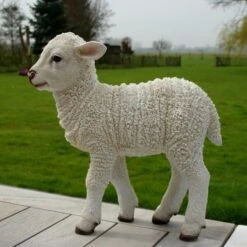 ESSCHERT DESIGN Lam Beeld - H 30 Cm 9 ESSCHERT DESIGN Lam Beeld - H 30 Cm -Buitentuinwinkel 1523283403 3 600